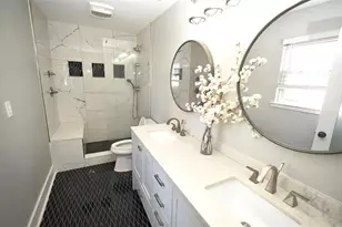 1074 Peachtree Walk NE, Atlanta, GA 30309 - Photo 9