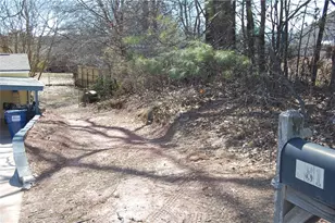 581 Maran Ln, Mableton, GA 30126 - Photo 13