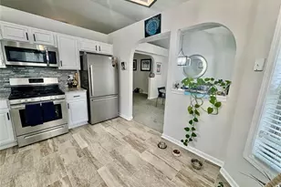 486 Whaleys Lake Dr, Jonesboro, GA 30238 - Photo 9