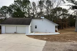 1745 Mineral Springs Rd, Hoschton, GA 30548 - Photo 9