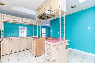 556 Roxbury Dr, Riverdale, GA 30274 - Photo 9