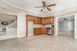 562 Grassmeade Way, Snellville, GA 30078 - Photo 25