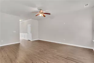 4488 Ravenwood Dr, Union City, GA 30291 - Photo 3