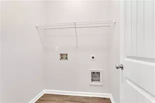 4488 Ravenwood Dr, Union City, GA 30291 - Photo 27