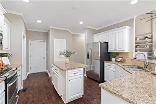 3625 Sweetwater Dr, Cumming, GA 30041 - Photo 9