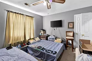 6470 Bedford Ln, Lithonia, GA 30058 - Photo 13