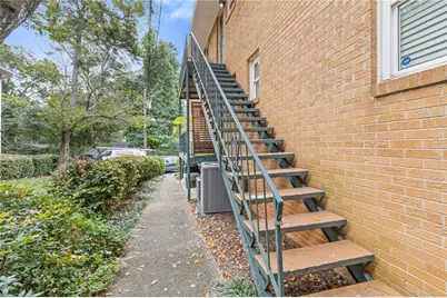 3510 Roswell Road #APT C2, Atlanta, GA 30305 - Photo 19
