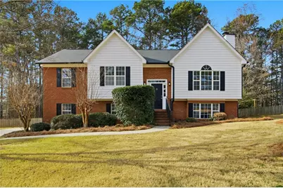 2939 Sweetbriar Walk, Snellville, GA 30039 - Photo 1