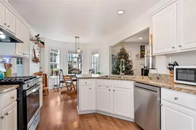 1115 Lake Lucerne Road SW, Lilburn, GA 30047 - Photo 11