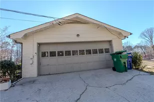 1499 Smokehouse, Stone Mountain, GA 30088 - Photo 33