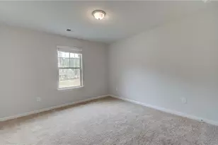 805 Moreland Dr, Hampton, GA 30228 - Photo 19