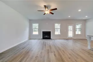 805 Moreland Dr, Hampton, GA 30228 - Photo 5