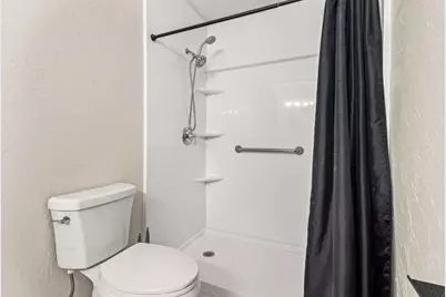 8586 Creekwood Way, Jonesboro, GA 30238 - Photo 13