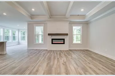 5520 Tullis Drive, Gainesville, GA 30507 - Photo 5