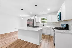 1429 Ridgewood Pl, Lawrenceville, GA 30043 - Photo 11