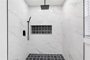 2348 Marneil Dr NE, Marietta, GA 30062 - Photo 17