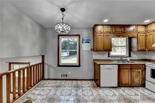 1249 Renee Dr, Lilburn, GA 30047 - Photo 17