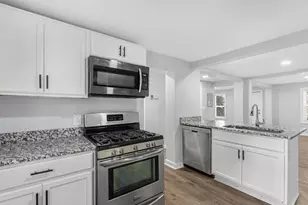 2040 Penelope St NW, Atlanta, GA 30314 - Photo 9