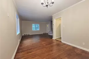 1321 Stillwood Dr NE, Atlanta, GA 30306 - Photo 3