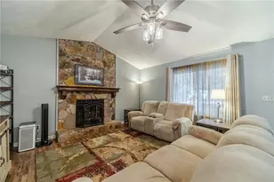 2644 Laurel View Dr, Snellville, GA 30039 - Photo 5