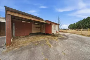 1675 Knight Cir, Loganville, GA 30052 - Photo 33