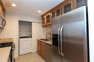 616 Summit N Dr NE, Atlanta, GA 30324 - Photo 9