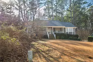 2372 Autumn Leaf Ct, Lawrenceville, GA 30044 - Photo 3