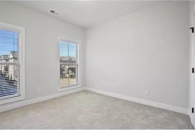 7950 Laurel Crest Drive, Suwanee, GA 30024 - Photo 9