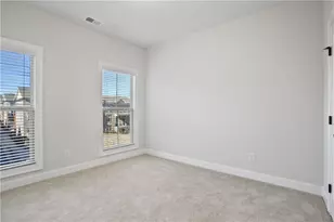 7950 Laurel Crest Dr, Suwanee, GA 30024 - Photo 9