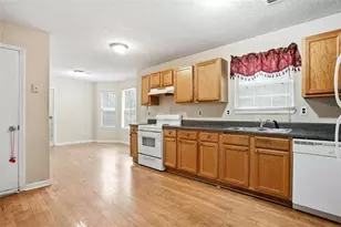 3888 English Valley Dr, Ellenwood, GA 30294 - Photo 15