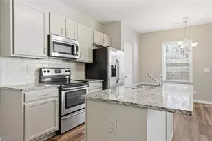 3249 Garden Glade Ln, Stonecrest, GA 30038 - Photo 5