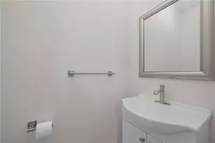 902 Tree Creek Blvd, Lawrenceville, GA 30043 - Photo 13