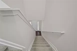 902 Tree Creek Blvd, Lawrenceville, GA 30043 - Photo 15