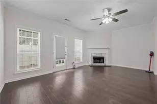 902 Tree Creek Blvd, Lawrenceville, GA 30043 - Photo 11