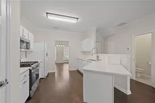 902 Tree Creek Blvd, Lawrenceville, GA 30043 - Photo 7