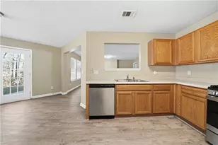 945 Campbell Gate Rd, Lawrenceville, GA 30045 - Photo 11