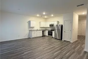 306 Rydal Wy, Winder, GA 30680 - Photo 3