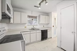 3467 Clare Cottage Trace SW, Marietta, GA 30008 - Photo 11