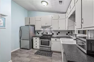 2220 Davis Oaks Ct, Stone Mountain, GA 30087 - Photo 9