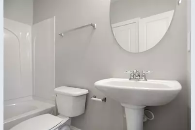 2056 Hatteras Way NW, Atlanta, GA 30318 - Photo 7