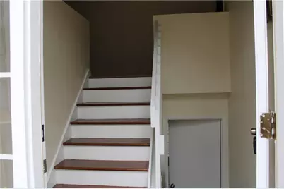 135 Omega Drive, Lawrenceville, GA 30044 - Photo 9