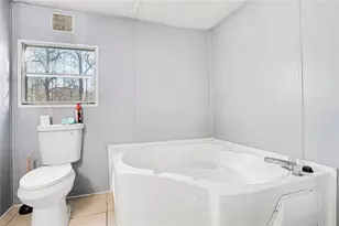 112 Skyland Dr E, Locust Grove, GA 30248 - Photo 13