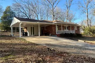 1648 Hammond Woods Cir SW, Marietta, GA 30008 - Photo 3