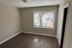 437 Lockridge Ln, Lawrenceville, GA 30046 - Photo 11