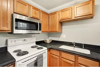 1647 Briarcliff Road NE #8, Atlanta, GA 30306 - Photo 11