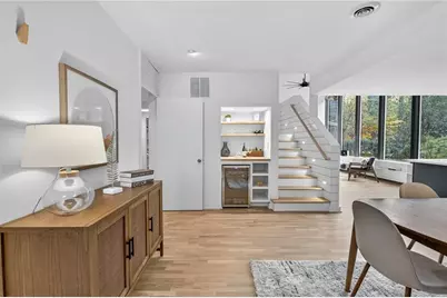 3813 Watkins Place NE, Brookhaven, GA 30319 - Photo 3