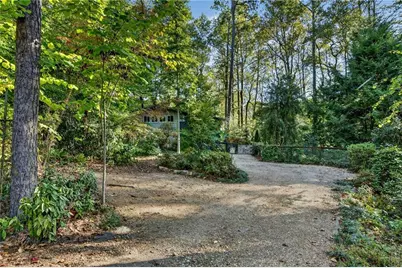 3813 Watkins Place NE, Brookhaven, GA 30319 - Photo 59