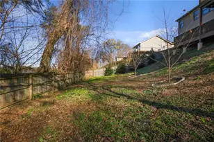 131 Holiday Street NE, Marietta, GA 30060 - Photo 27