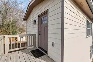 221 Laurel Ave SW, Atlanta, GA 30314 - Photo 15