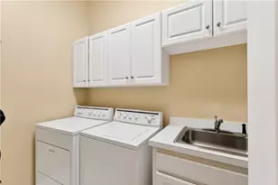 1136 Bellewood Square, Dunwoody, GA 30338 - Photo 29